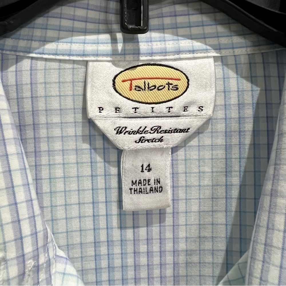 Talbots Petites Wrinkle Resistant Stretch Button Down Blue Blouse/Shirt Size 14 - Picture 3 of 6